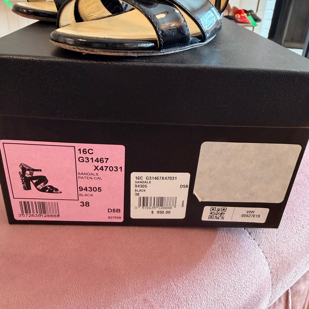 Chanel Flowered Heel Sandals - Picture 10 of 10